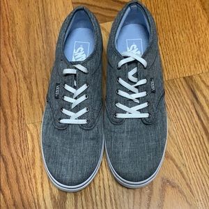 Can lace up tie shoes US Women’s 8.5